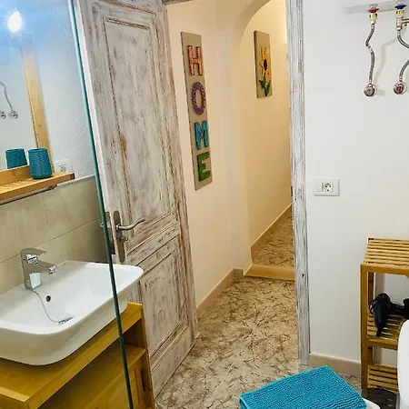 Julia Apartment